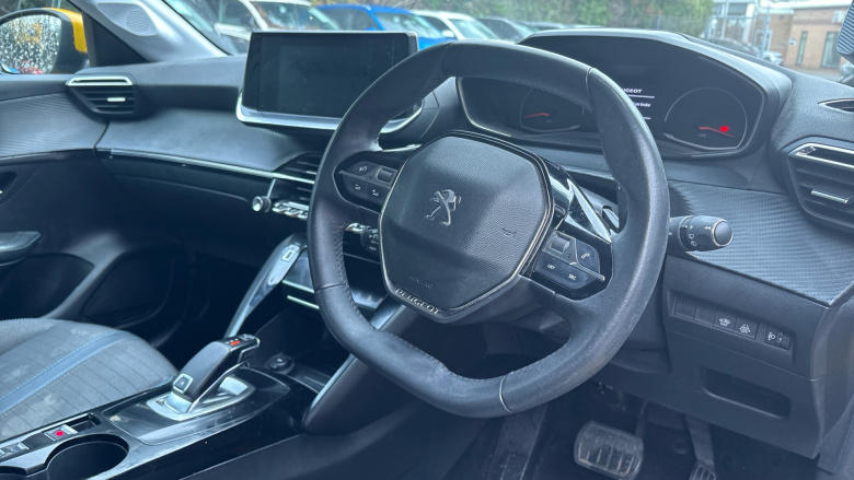 Peugeot 208 1.2 PureTech 100 Allure 5dr EAT8 Petrol Hatchback